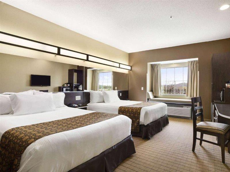 Microtel Inn & Suites By Wyndham Cambridge Dış mekan fotoğraf