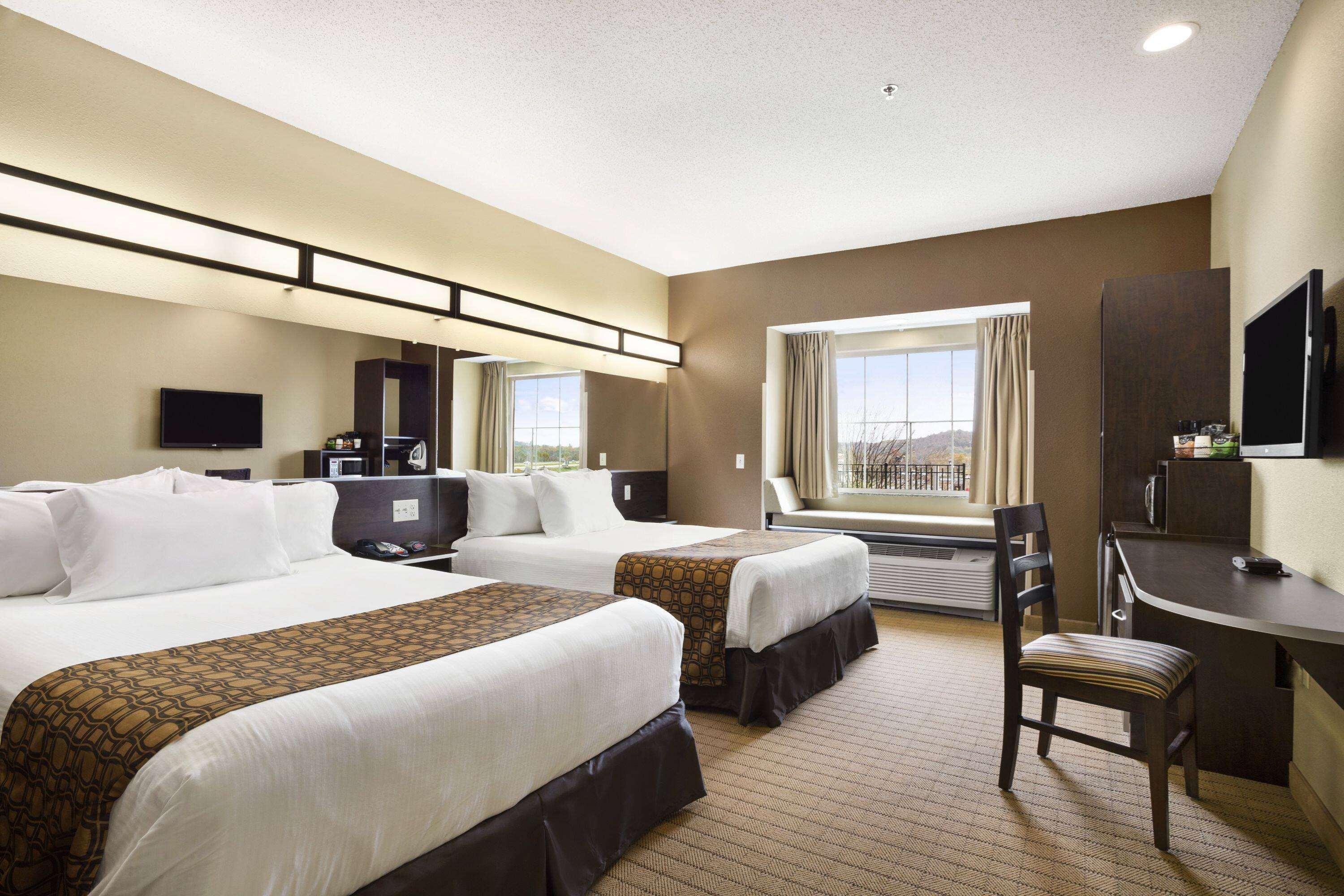 Microtel Inn & Suites By Wyndham Cambridge Dış mekan fotoğraf