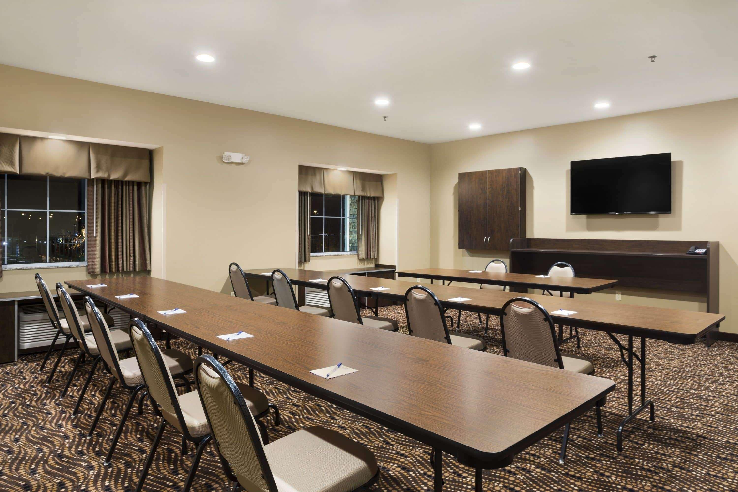 Microtel Inn & Suites By Wyndham Cambridge Dış mekan fotoğraf