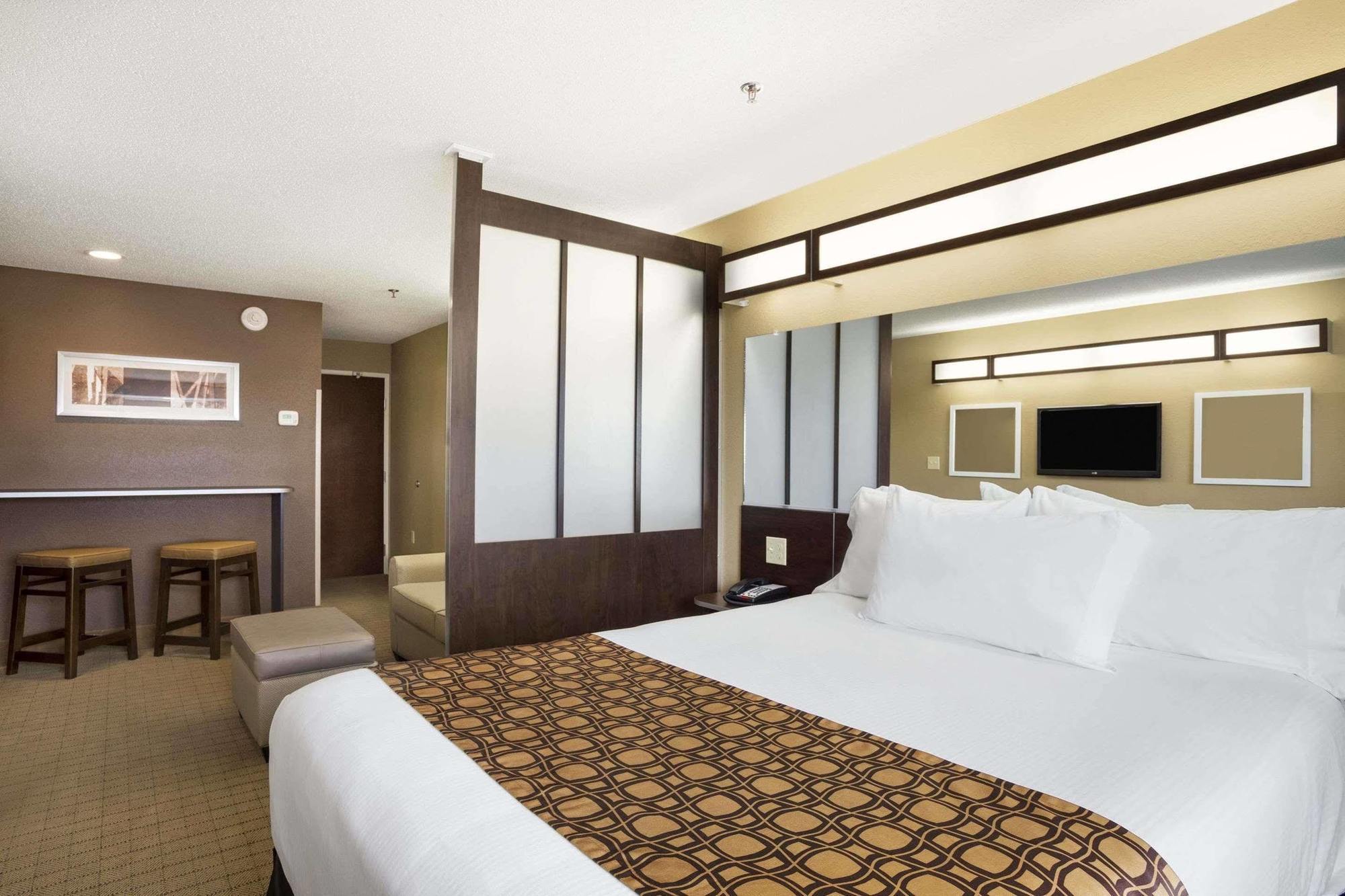 Microtel Inn & Suites By Wyndham Cambridge Dış mekan fotoğraf